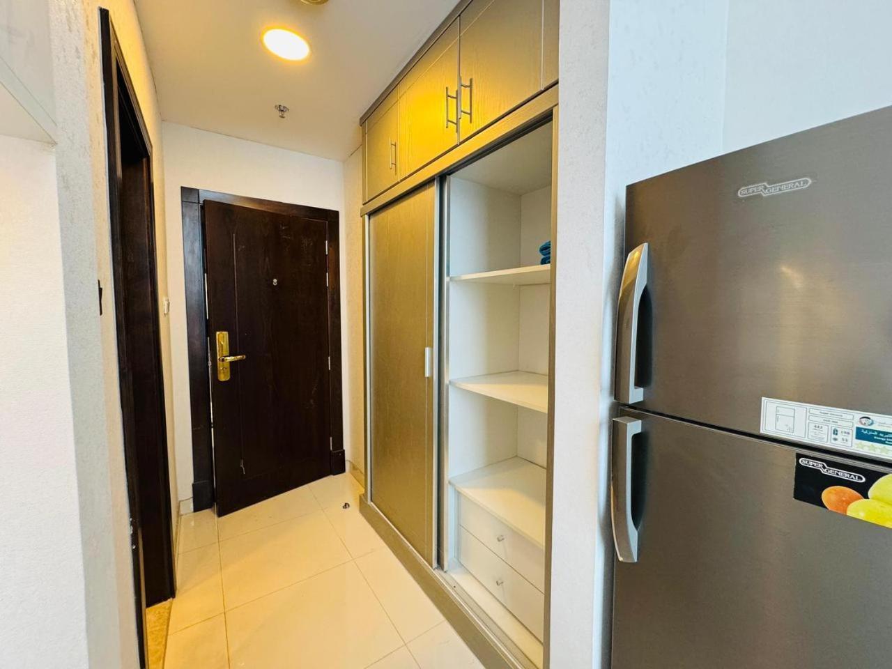 Al Manara Premium Shk Zayed Apartment *